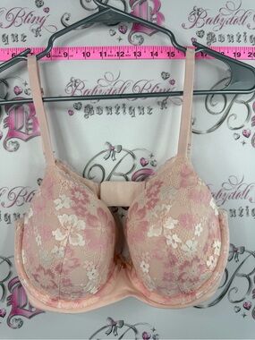 Victoria's Secret bra pink Peachy Pink Lace Underwire Bra floral flowers